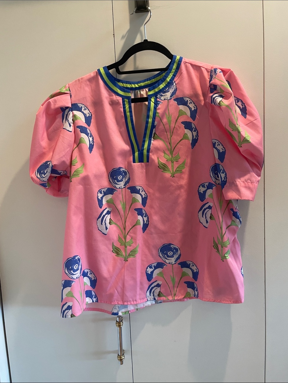 Amazon Pink Floral Puff-Sleeve Top with Blue-Green Trim